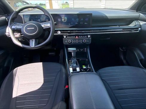 Certified 2026 Hyundai Santa Cruz SE image 16