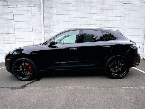 Certified 2022 Porsche Macan GTS AWD/4WD image 2