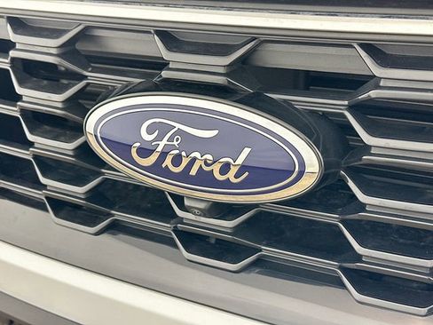 New 2025 Ford Escape ST-Line Elite w/ Tech Pack #2 image 18