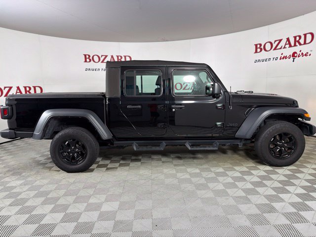 Used 2023 Jeep Gladiator Sport AWD/4WD image 13