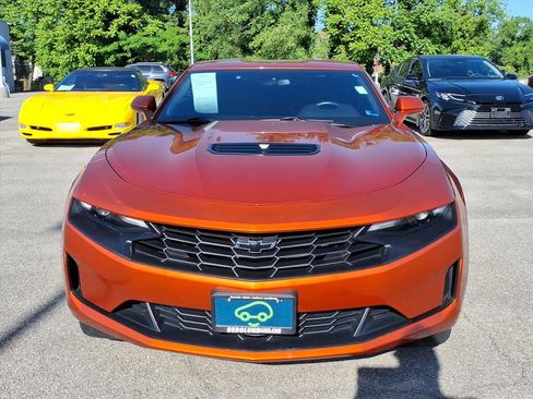 Certified 2022 Chevrolet Camaro LT RWD image 9