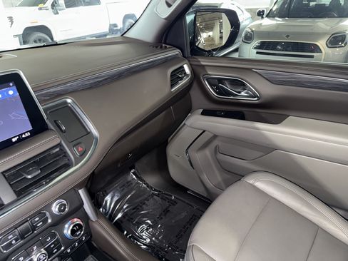 Used 2021 GMC Yukon SLT w/ SLT Luxury Plus Package RWD image 33