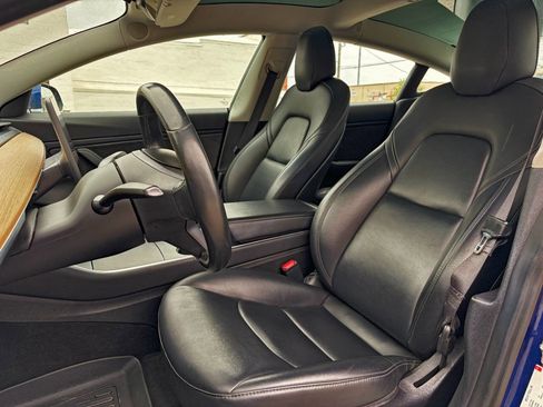 Used 2018 Tesla Model 3 Performance image 12