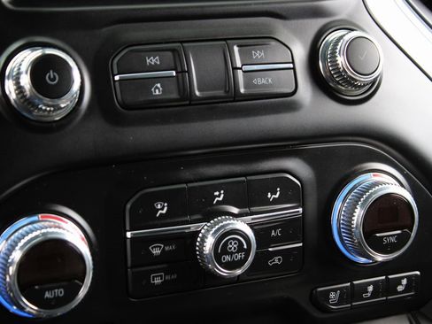 Used 2019 GMC Sierra 1500 SLT image 29