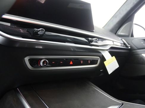New 2026 BMW X7 xDrive40i image 21