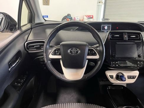 Used 2017 Toyota Prius Prime Plus image 21