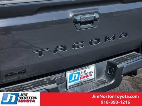 Used 2024 Toyota Tacoma TRD Off-Road AWD/4WD image 12