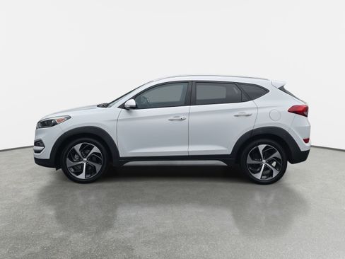 Used 2017 Hyundai Tucson Sport image 8