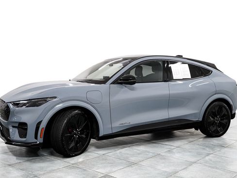 Certified 2025 Ford Mustang Mach-E GT AWD/4WD image 4