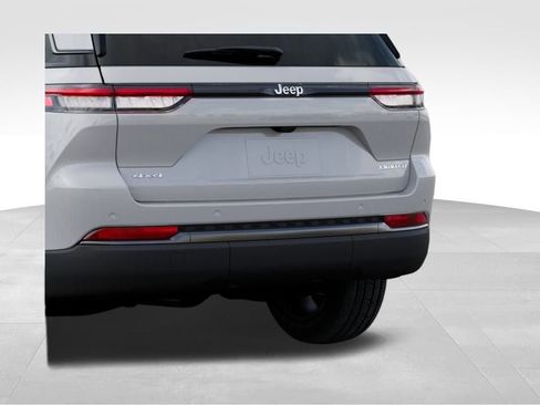 New 2026 Jeep Grand Cherokee Limited image 14