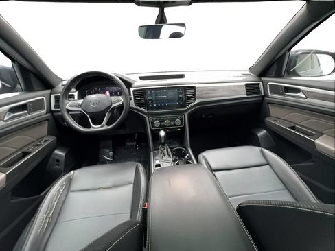 Used 2023 Volkswagen Atlas Cross Sport SE w/ Panoramic Sunroof Package FWD image 35