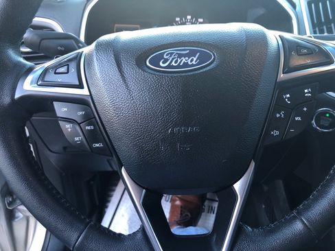 Used 2018 Ford Edge SEL w/ Equipment Group 201A image 8