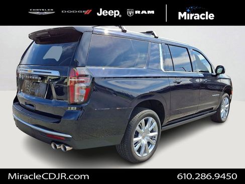 Used 2024 Chevrolet Suburban High Country w/ Advanced Technology Package AWD/4WD image 6