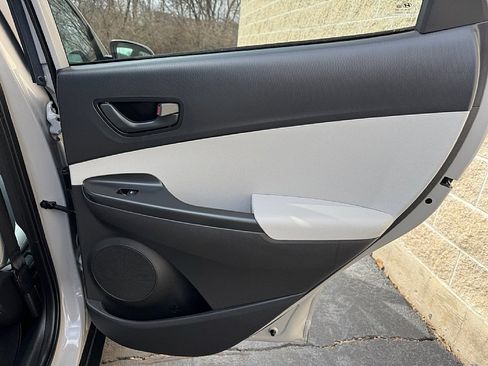 Used 2023 Hyundai Kona SEL image 20