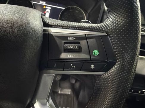 Used 2024 Mitsubishi Outlander SE FWD image 17