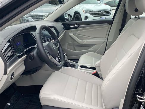 Certified 2024 Volkswagen Jetta SE image 13