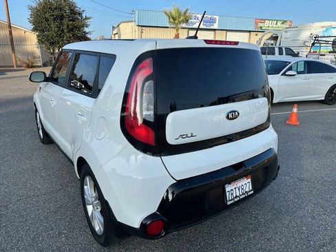 Used 2016 Kia Soul + w/ Audio Package image 7