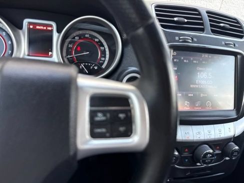 Used 2019 Dodge Journey GT AWD/4WD image 38