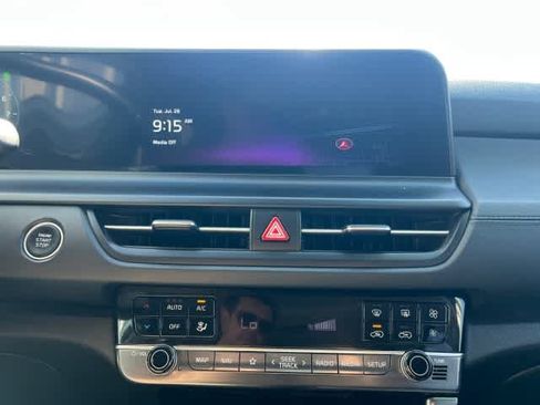Used 2024 Kia Seltos SX w/ SX Sunroof Package AWD/4WD image 32