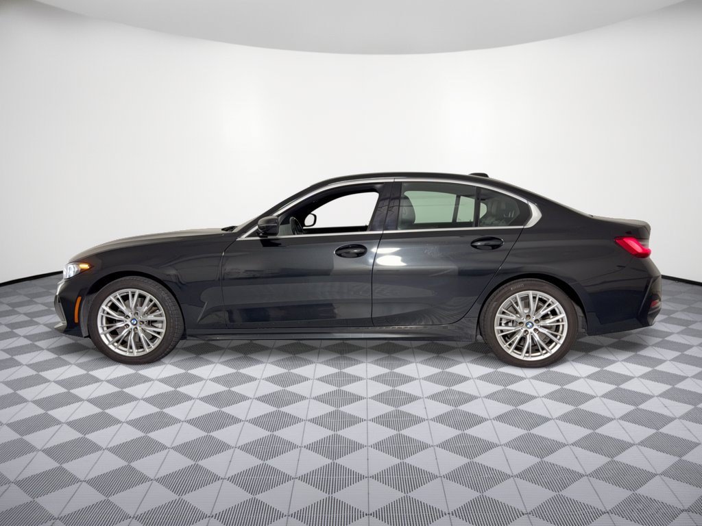 Certified 2024 BMW 330i Sedan w/ Convenience Package RWD image 2