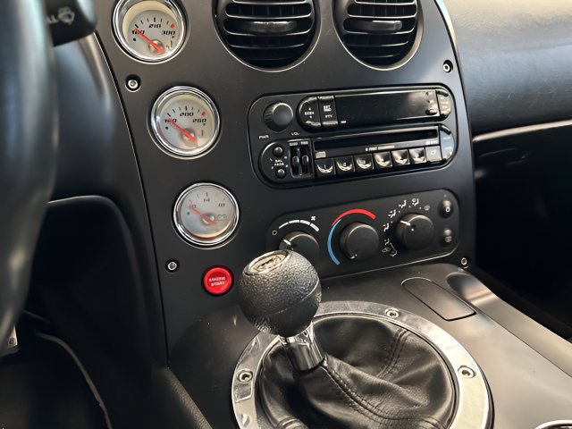 Used 2006 Dodge Viper SRT-10 RWD image 27