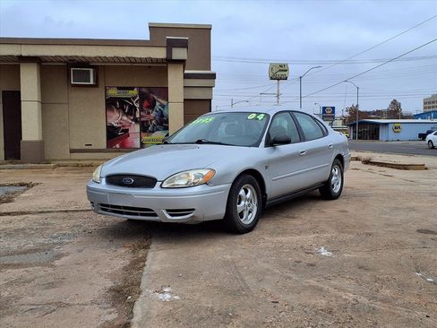 Used 2004 Ford Taurus SES image 1