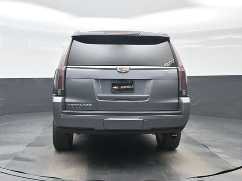 Used 2019 Cadillac Escalade Premium Luxury RWD image 5