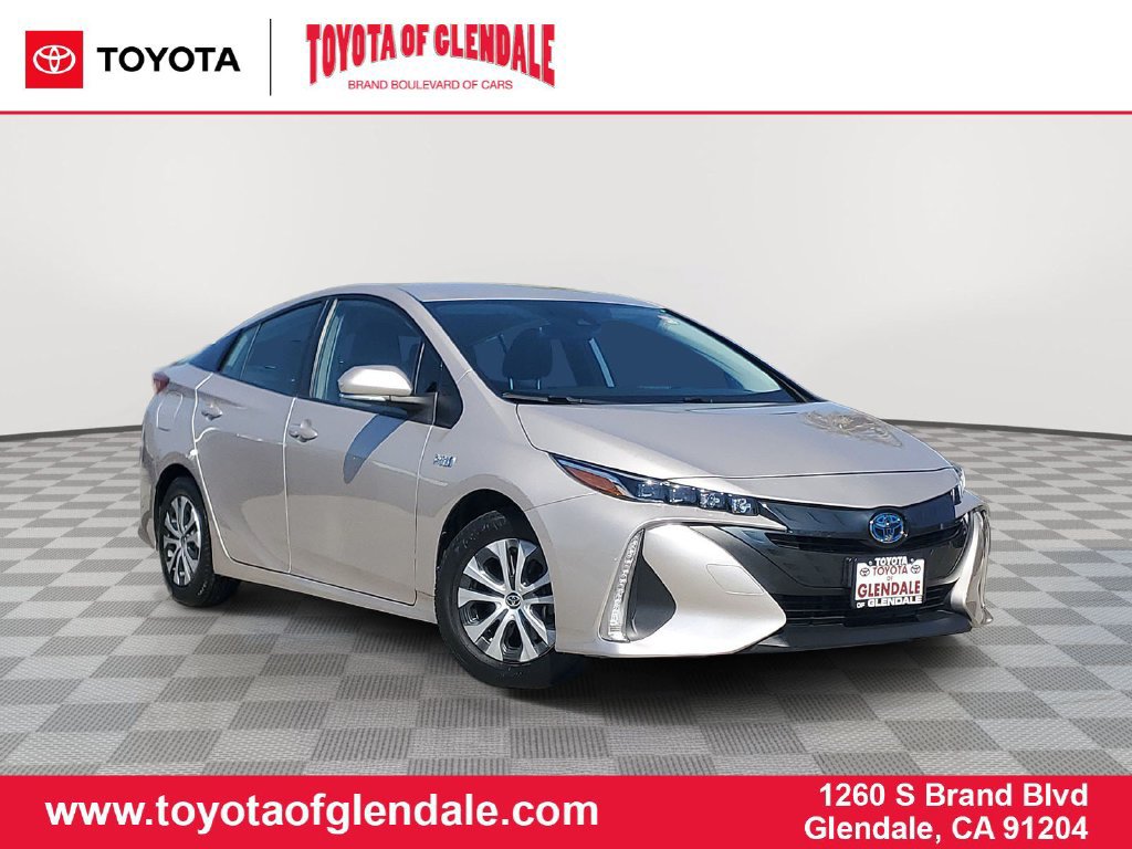 Certified 2021 Toyota Prius Prime LE w/ Carpet Mat Package (TMS) FWD image 1