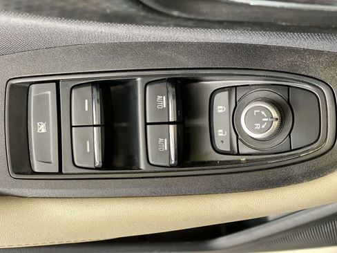 Used 2024 Subaru Outback Premium AWD/4WD image 16