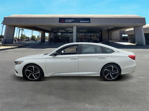 Used 2021 Honda Accord Sport image 2