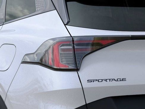 Used 2026 Kia Sportage X-Line w/ X-Line Premium Package AWD/4WD image 11