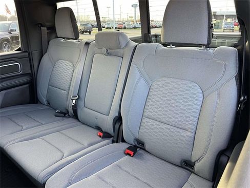 New 2026 RAM 1500 4x4 Crew Cab image 27