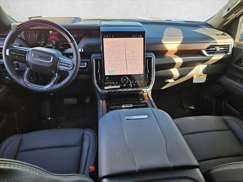 New 2026 GMC Yukon XL Denali w/ Denali Reserve Package image 14