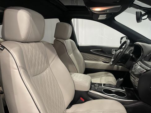 Used 2019 INFINITI QX60 Luxe w/ Limited Package AWD/4WD image 15