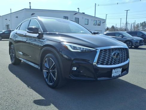 New 2025 INFINITI QX55 Essential image 3