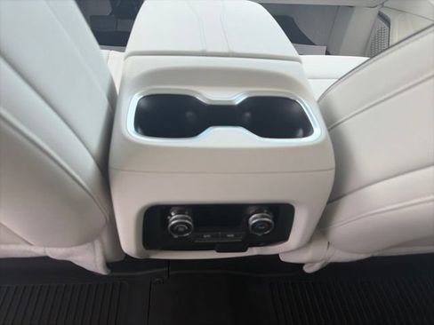 New 2026 Buick Enclave Avenir w/ Super Cruise Package FWD image 13