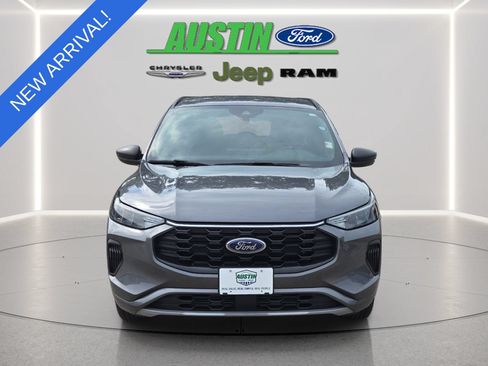 Certified 2024 Ford Escape ST-Line w/ Tech Pack #1 AWD/4WD image 8