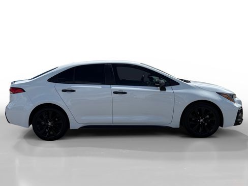 Used 2022 Toyota Corolla SE w/ Carpet Mat Package (TMS) FWD image 6