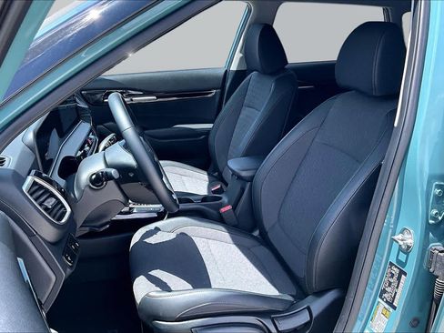 Certified 2026 Kia Seltos S FWD image 8