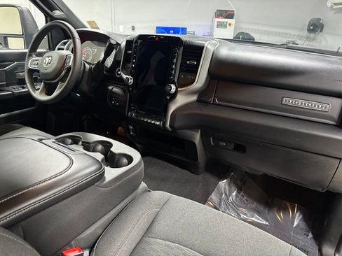 Used 2025 RAM 2500 Big Horn AWD/4WD image 30