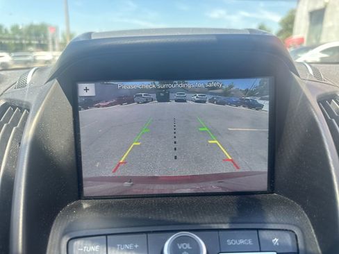Used 2019 Ford Escape SE AWD/4WD image 24