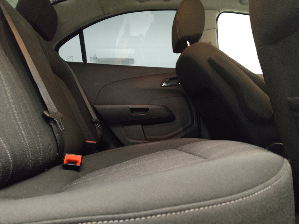 Used 2018 Chevrolet Sonic LT FWD image 19