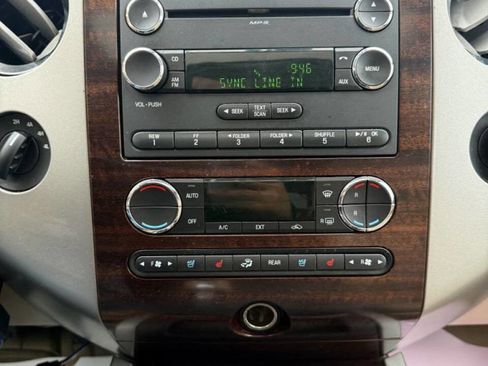 Used 2012 Ford Expedition XLT image 17