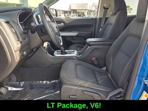 Used 2022 Chevrolet Colorado LT w/ Safety Package RWD image 10