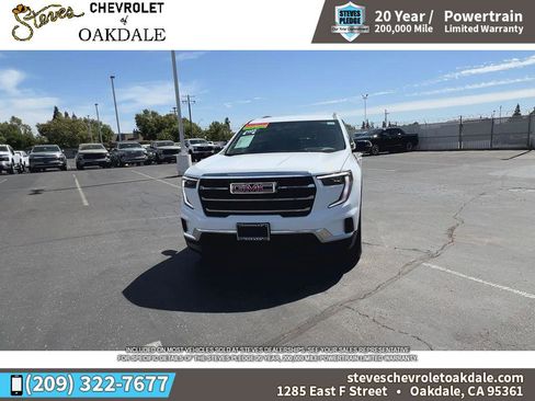 Used 2025 GMC Acadia Elevation image 4