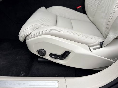 New 2026 Volvo XC60 T8 Ultra AWD/4WD image 8