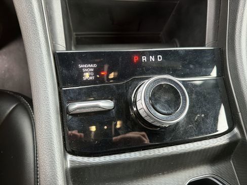 Used 2024 Jeep Grand Cherokee L Limited image 22