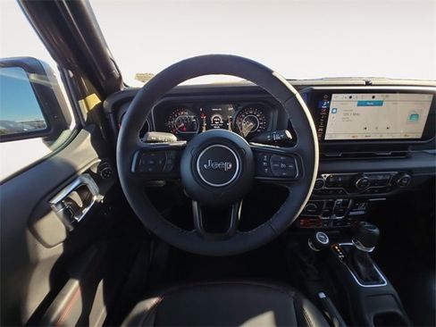 Used 2025 Jeep Gladiator Rubicon w/ Safety Group image 12