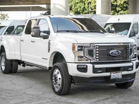 Used 2021 Ford F450 Platinum w/ FX4 Off-Road Package AWD/4WD image 3