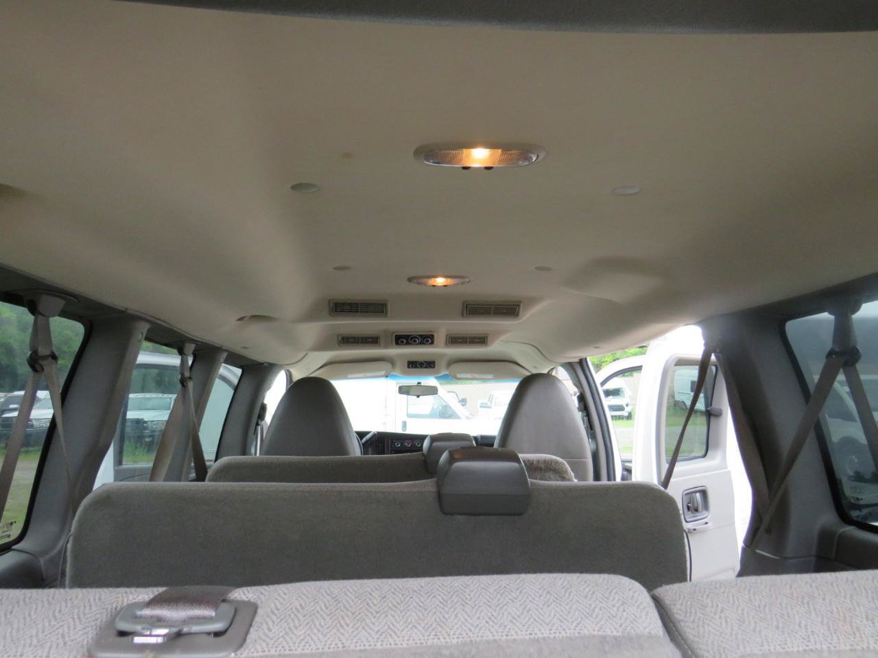 Used 2014 Chevrolet Express 2500 LT w/ LT Preferred Equipment Group RWD image 27